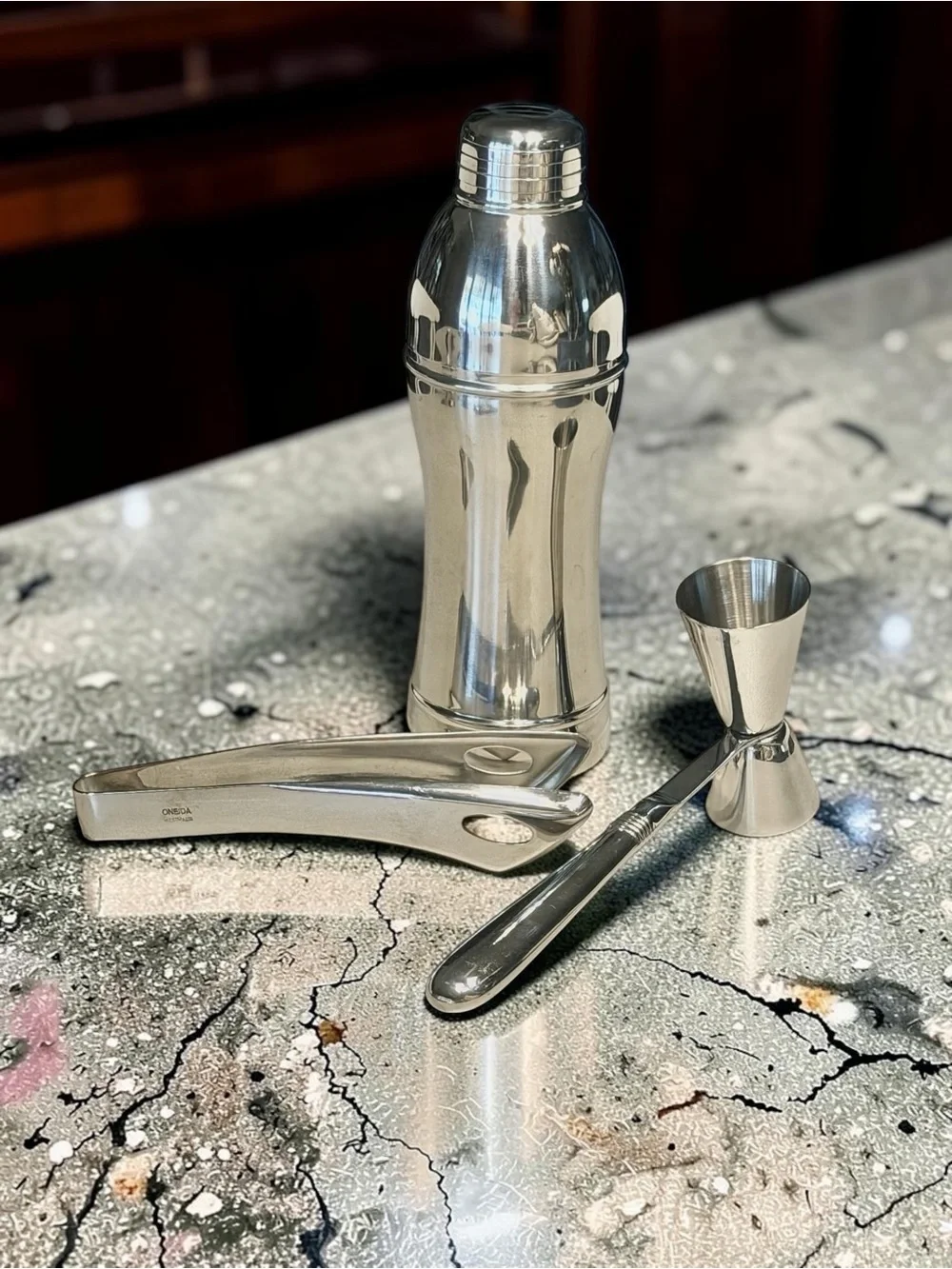 Stainless Steel Oneida Cocktail Shaker Set - Silver